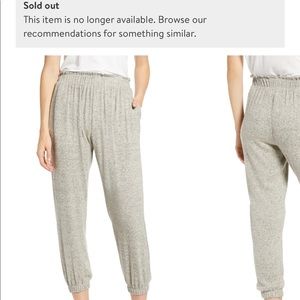 Oatmeal sweats size small